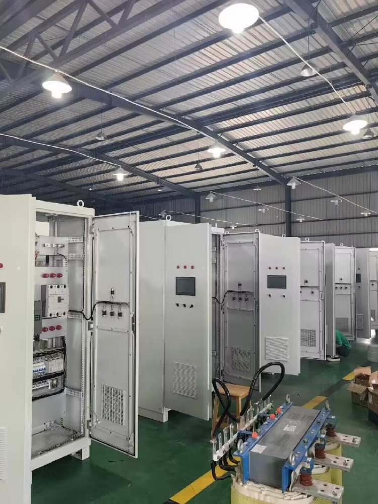 三相电力调解器带变压器输出不平衡是什么原因？？