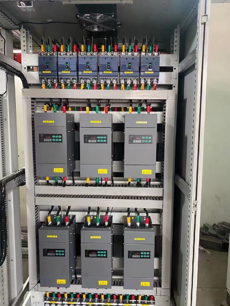 电力调解器能够接受的最大过载电流是几多？？过载；；さ拇シ⒒剖窃跹？？