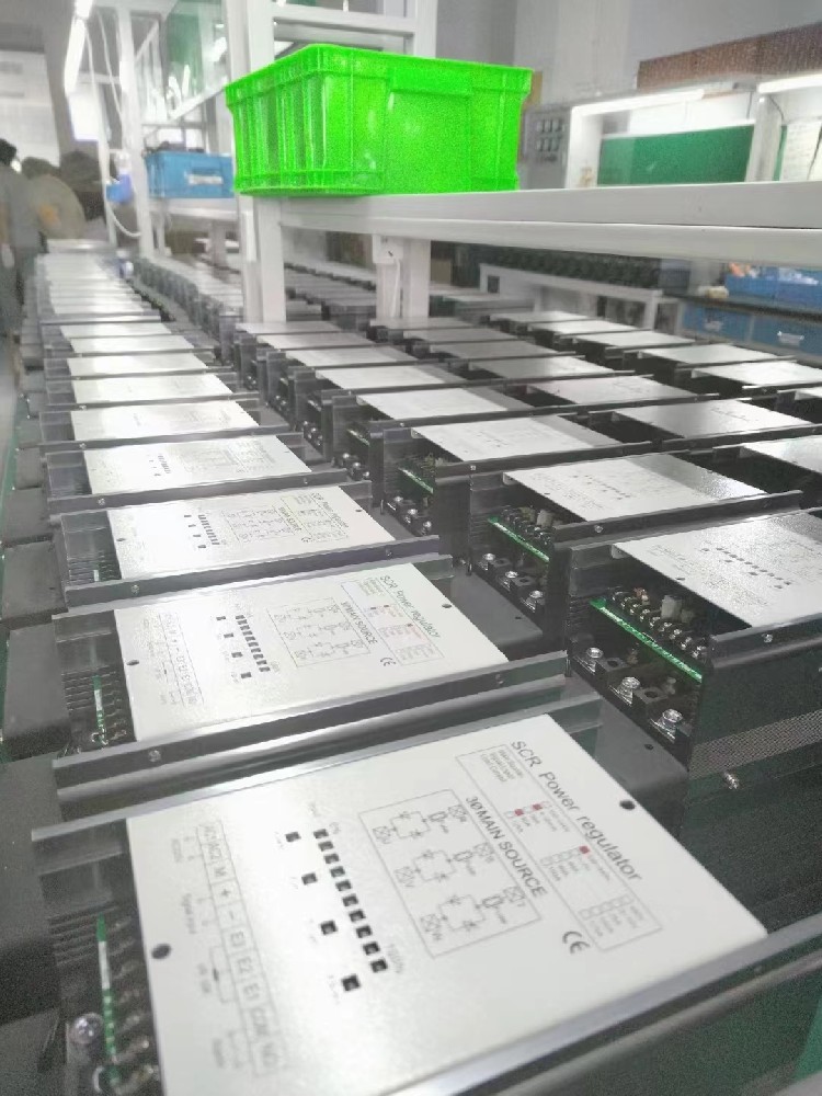 电力调解器的控制算法对其动态响应性能有多大的提升作用？？？